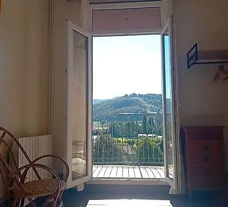 Velo Ariege Pyrenees Bed and breakfast 3*