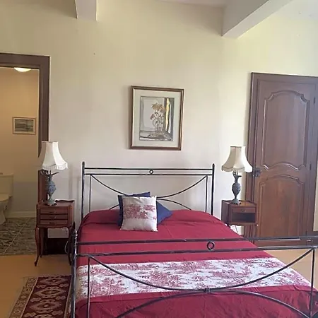 Velo Ariege Pyrenees Bed and breakfast 3*